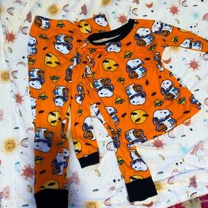 Unisex 5T Snoopy Halloween pajamas